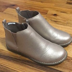 Gap Girls’ Metallic Rose Gold Booties (Used)